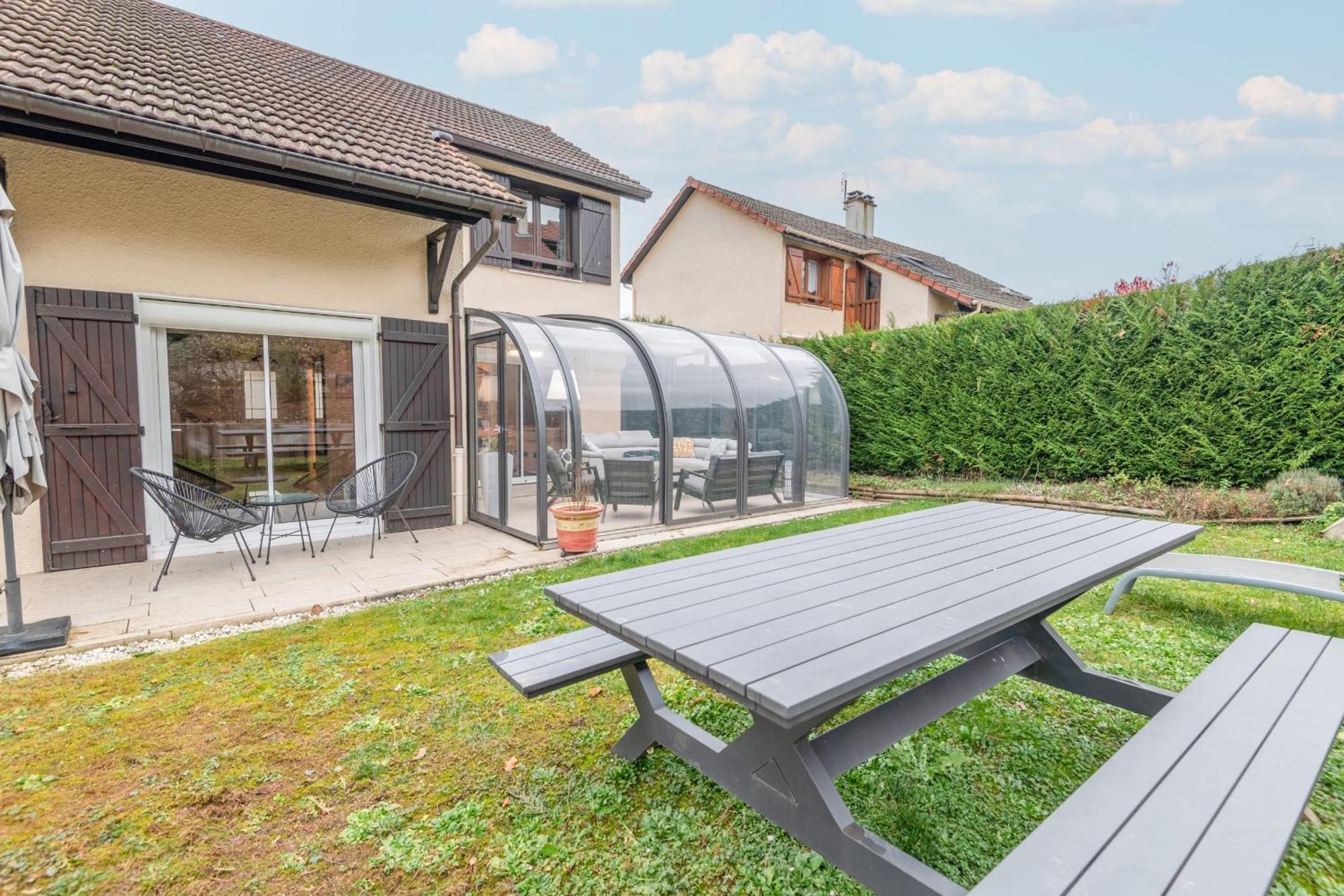Villa Alpiloc - Town House With Garden And Winter Lounge Annecy Exterior foto